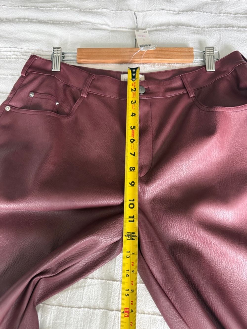 Pilcro Oxblood “twisted” Balloon / Barrel pleather pants - Picture 10 of 11